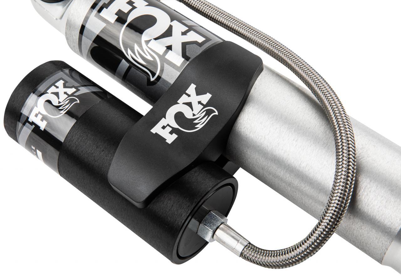 '20-23 Chevy/GMC 2500/3500 2.0 Performance Series RR Front Shock Close-up Display