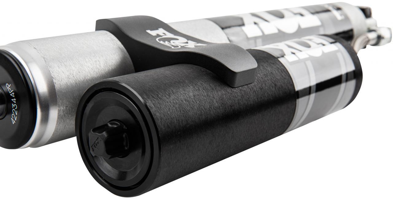 '20-23 Chevy/GMC 2500/3500 2.0 Performance Series RR Rear Shock Close-up Display