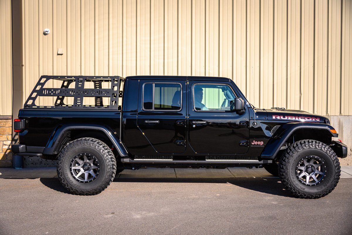 '20-24 Jeep Gladiator (JT) CBI Off-Road Cab Height Bed Rack Side View Display on Vehicle