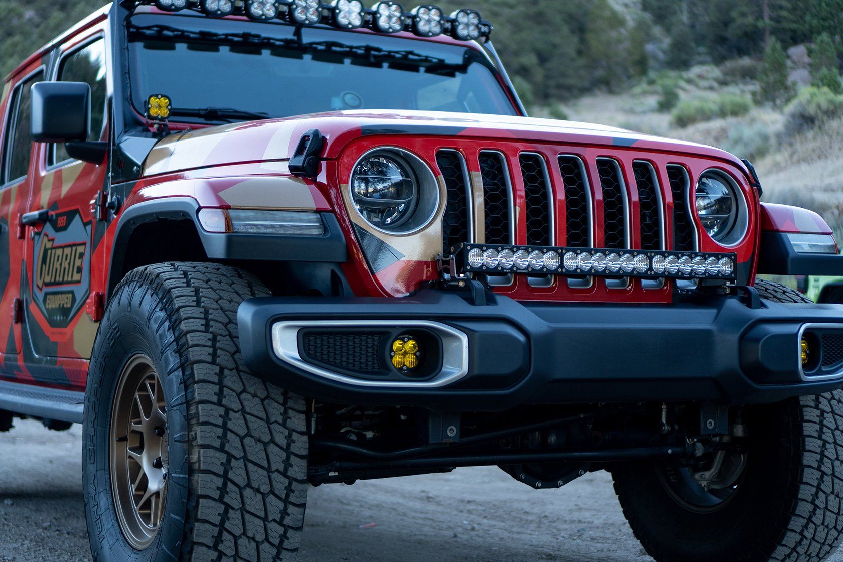 '20-22 Jeep JT Gladiator Bumper 30" ONX6+ LED Light Kit Lighting Baja Designs display on Vehicle