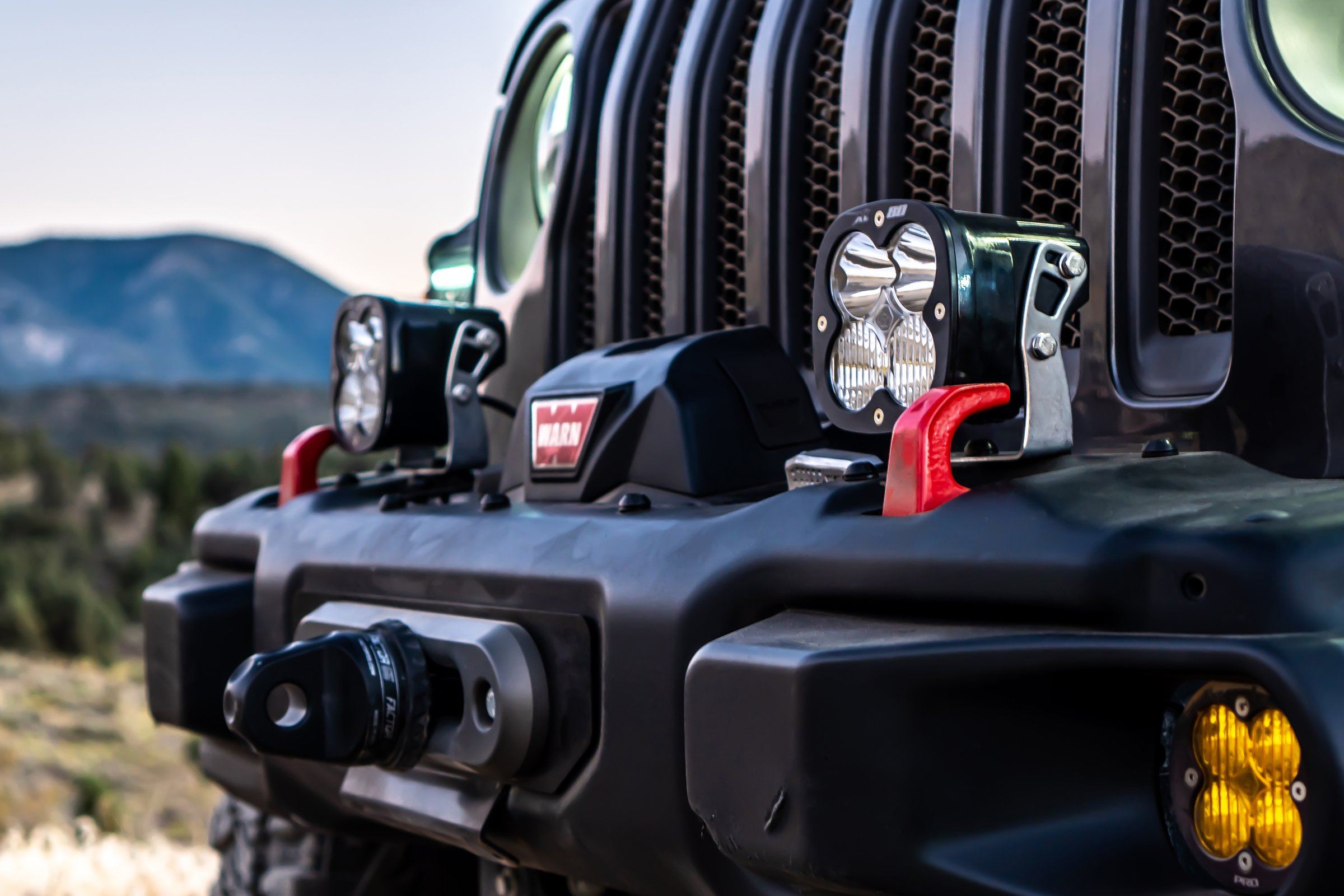 '20-22 Jeep JT Gladiator Rubicon Steel Bumper Kit Lighting Baja Designs close-up Display on Vehicle