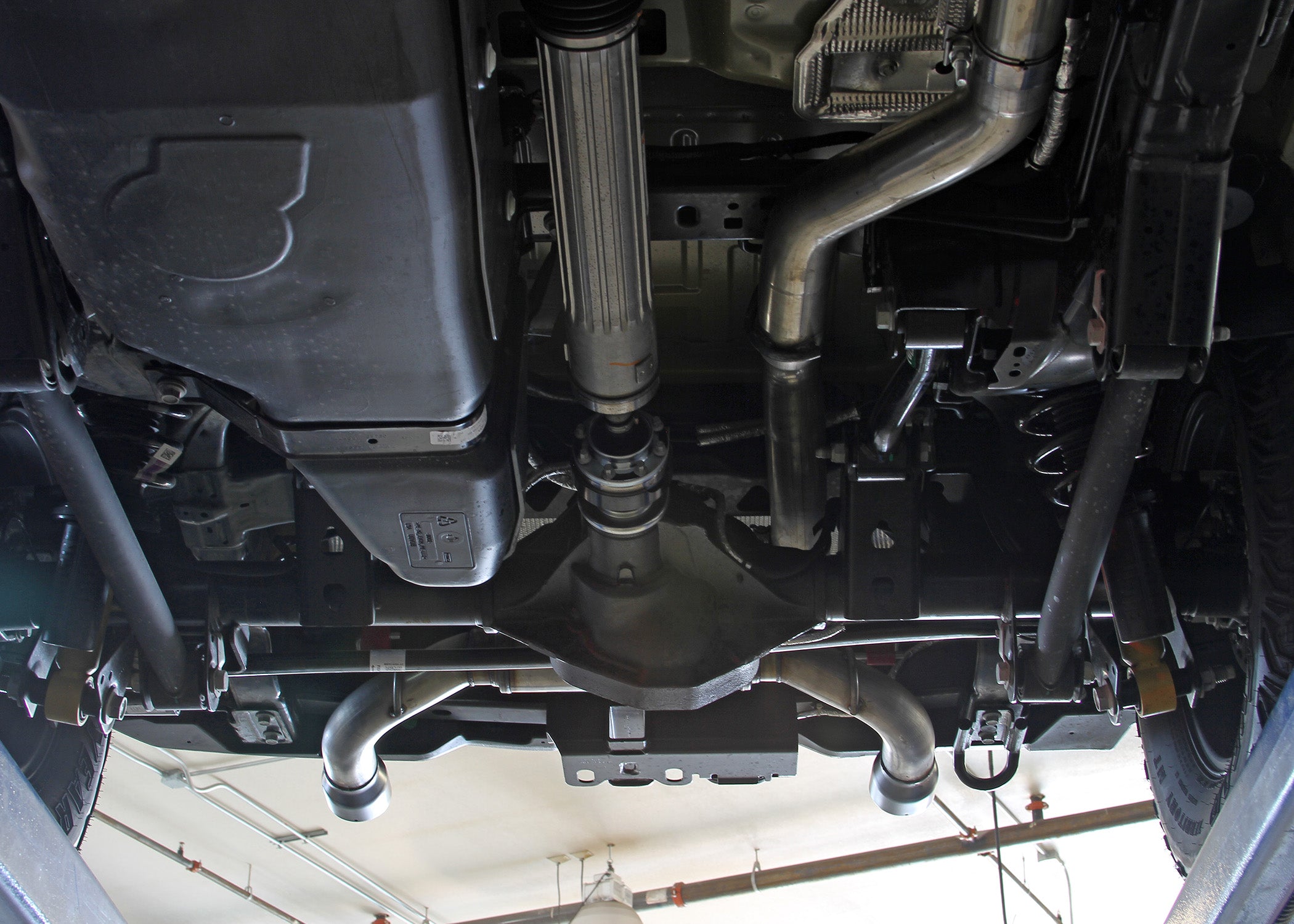 '21-23 Ford Bronco Flowmaster FlowFX Cat-Back Dual Exit Exhaust System Display on Vehicle