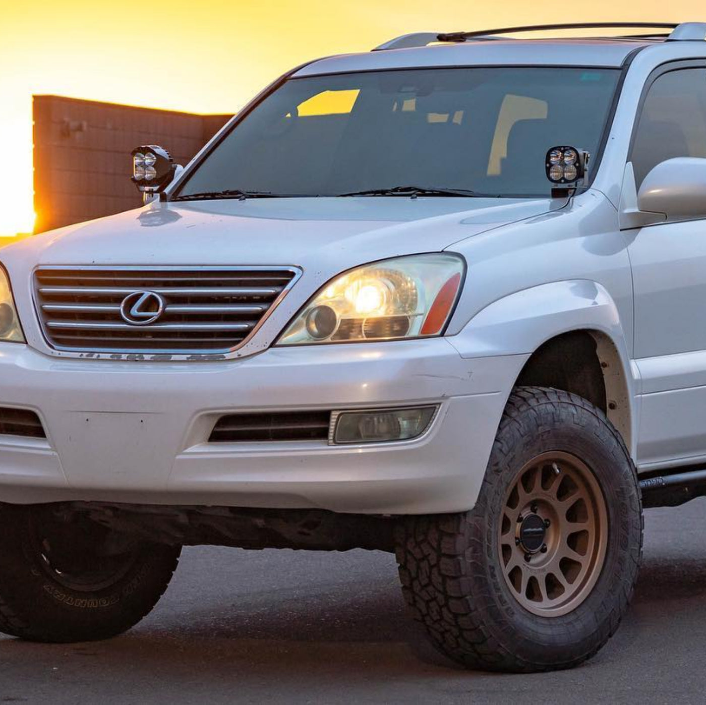'03-09 Lexus GX470 SDHQ Built A-Pillar Light Mounts installed