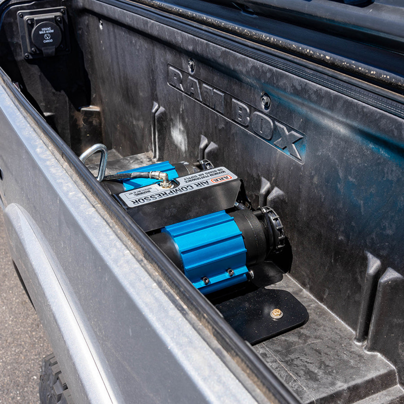 '13-24 Ram 2500/3500 RamBox Bedside Air Compressor Mount installed