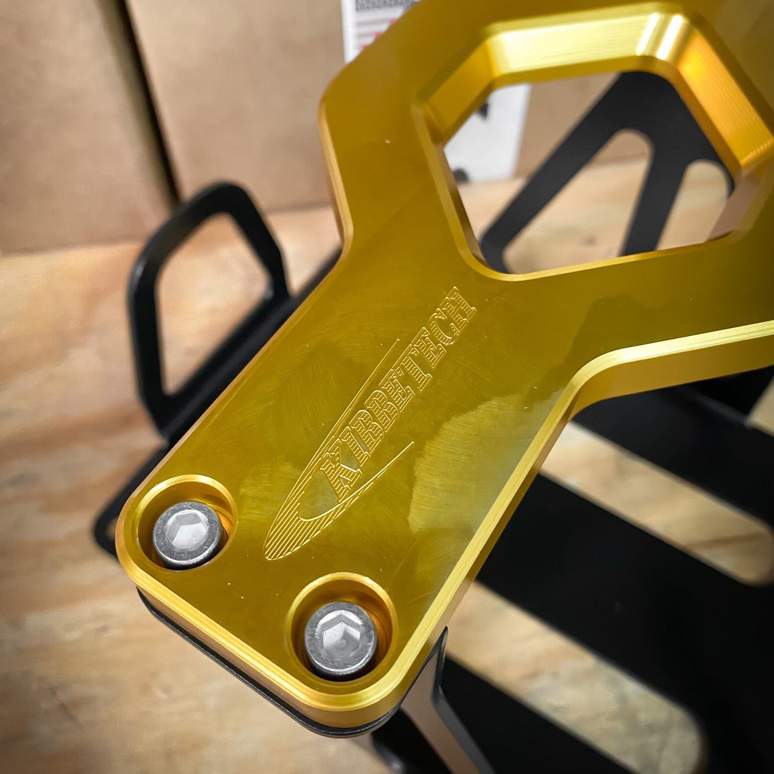 Kibbetech Single Battery Tray Kit close-up