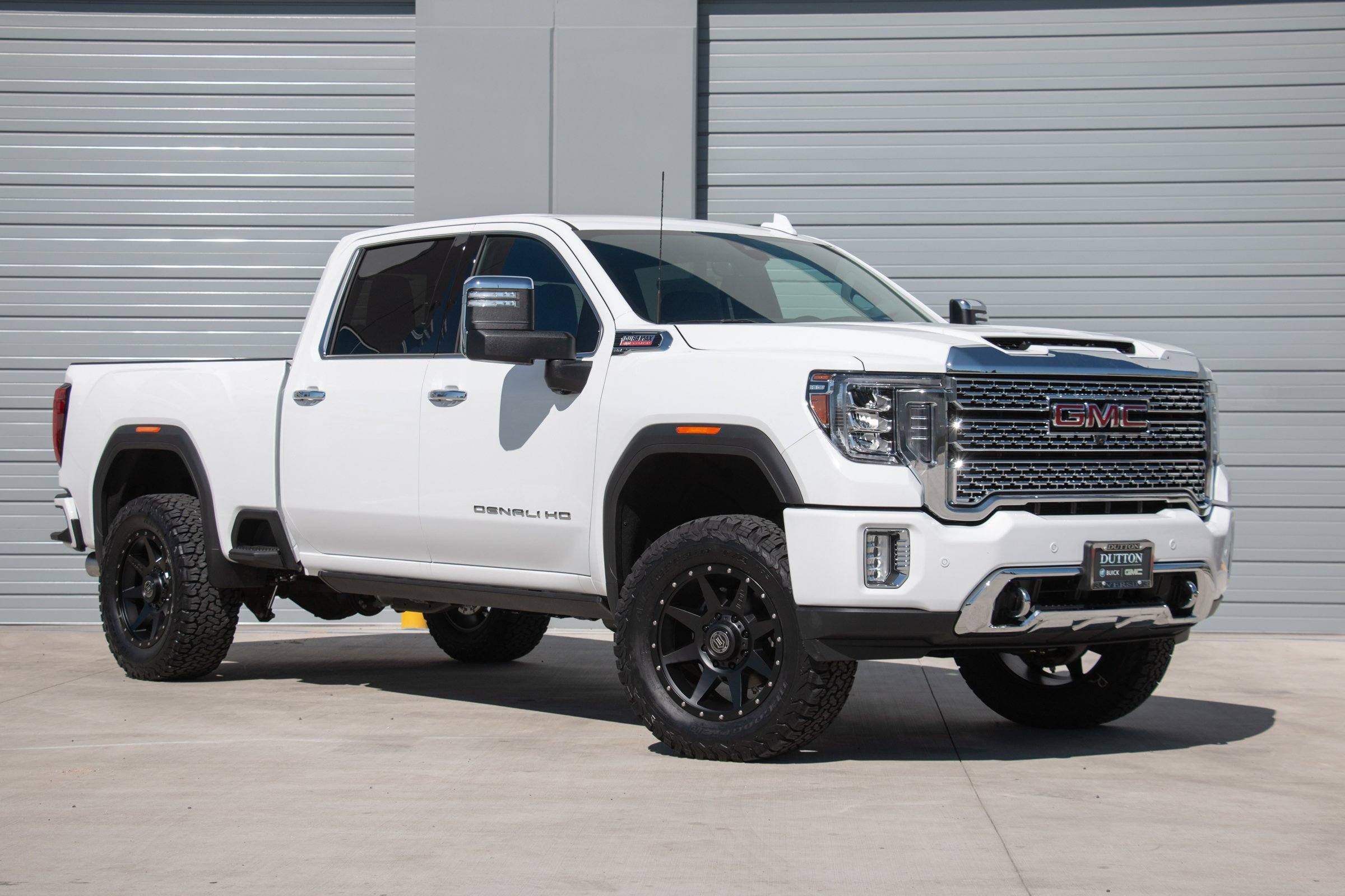 Rebound | 20" Wheel Satin Black Display on Vehicle