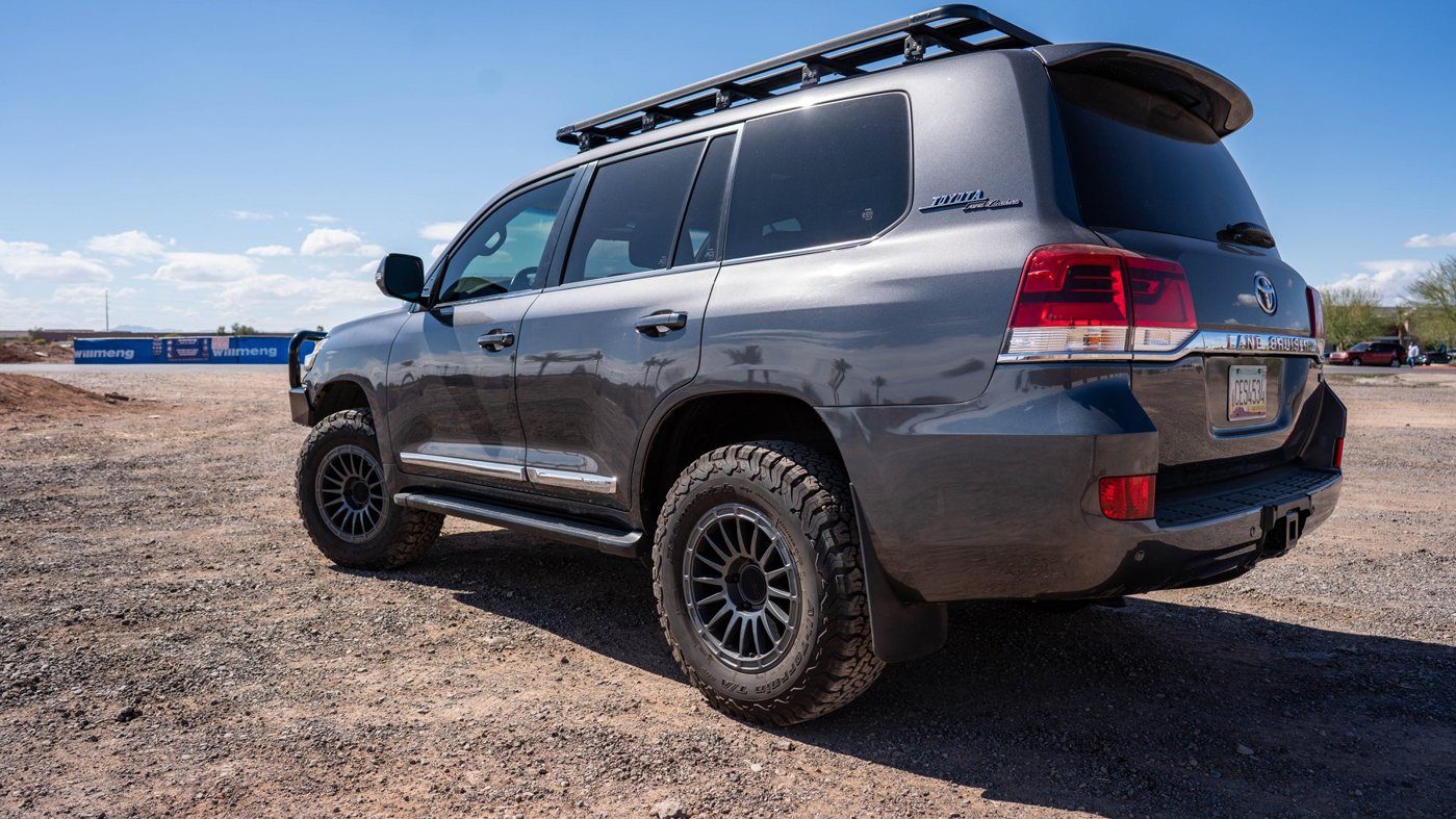 Slimline II Roof Rack Kit-Toyota Land Cruiser 200 Series Display on Vehicle
