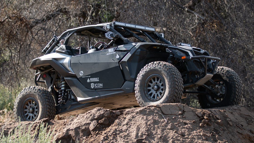 UTV Compression 15" Titanium Finish Wheel Icon Alloys display