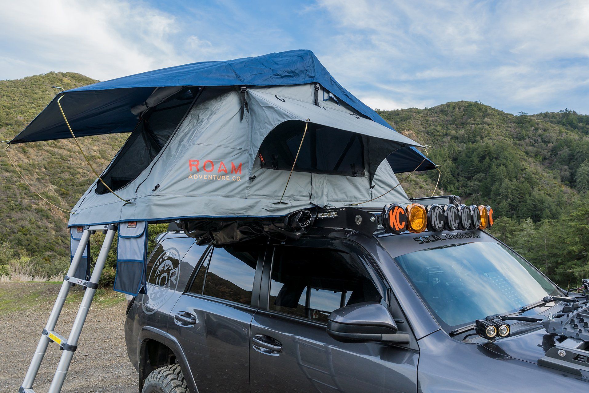 Vagabond Lite Roof Top Tent Roam Adventure Co. display