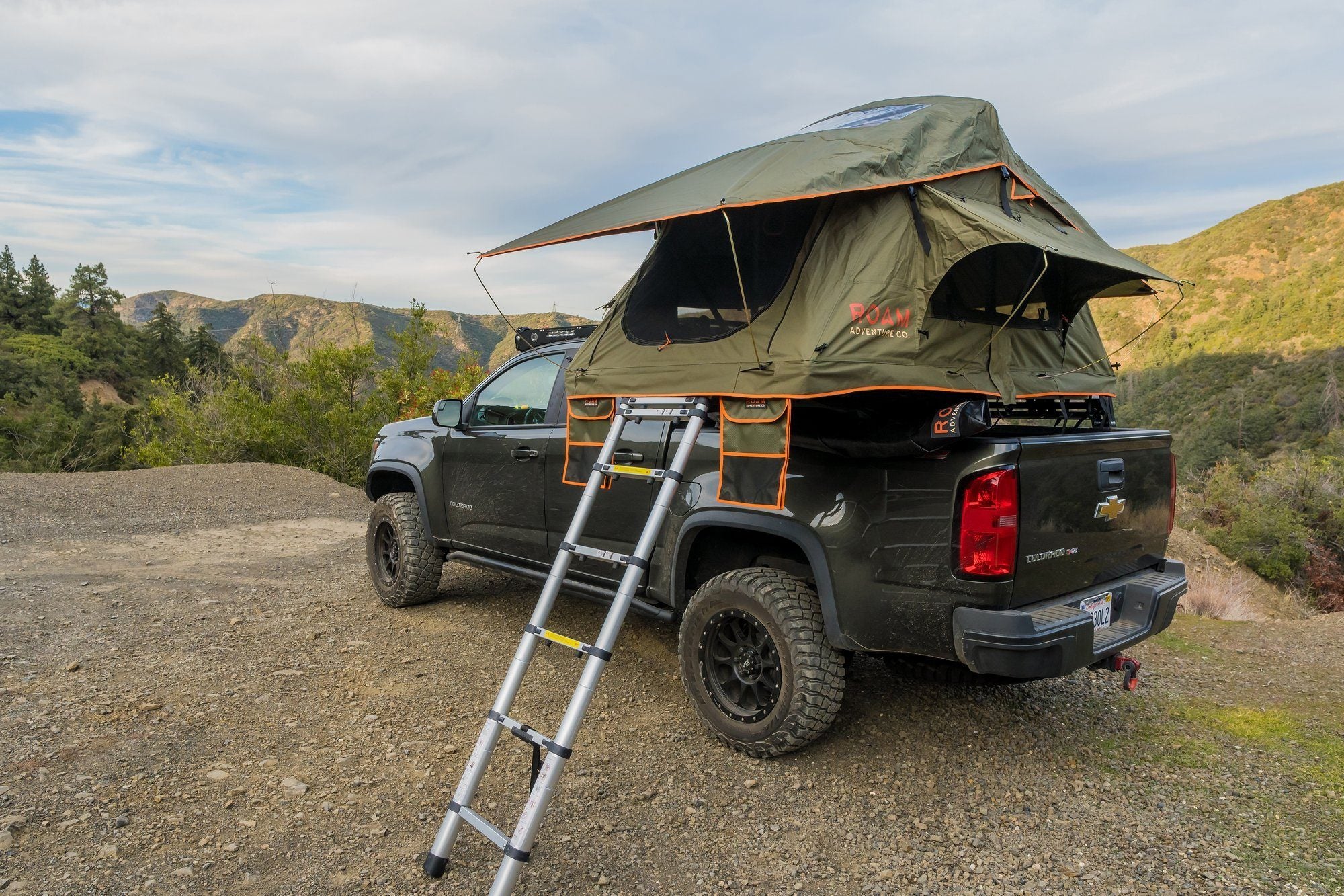 Vagabond Lite Roof Top Tent Roam Adventure Co. display