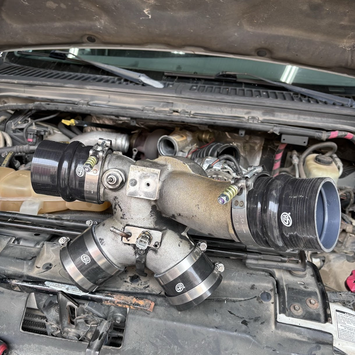 Hot and Cold Side Boot Kit for 1999.5-2003 Ford F250/F350, 7.3L Powerstroke Front View