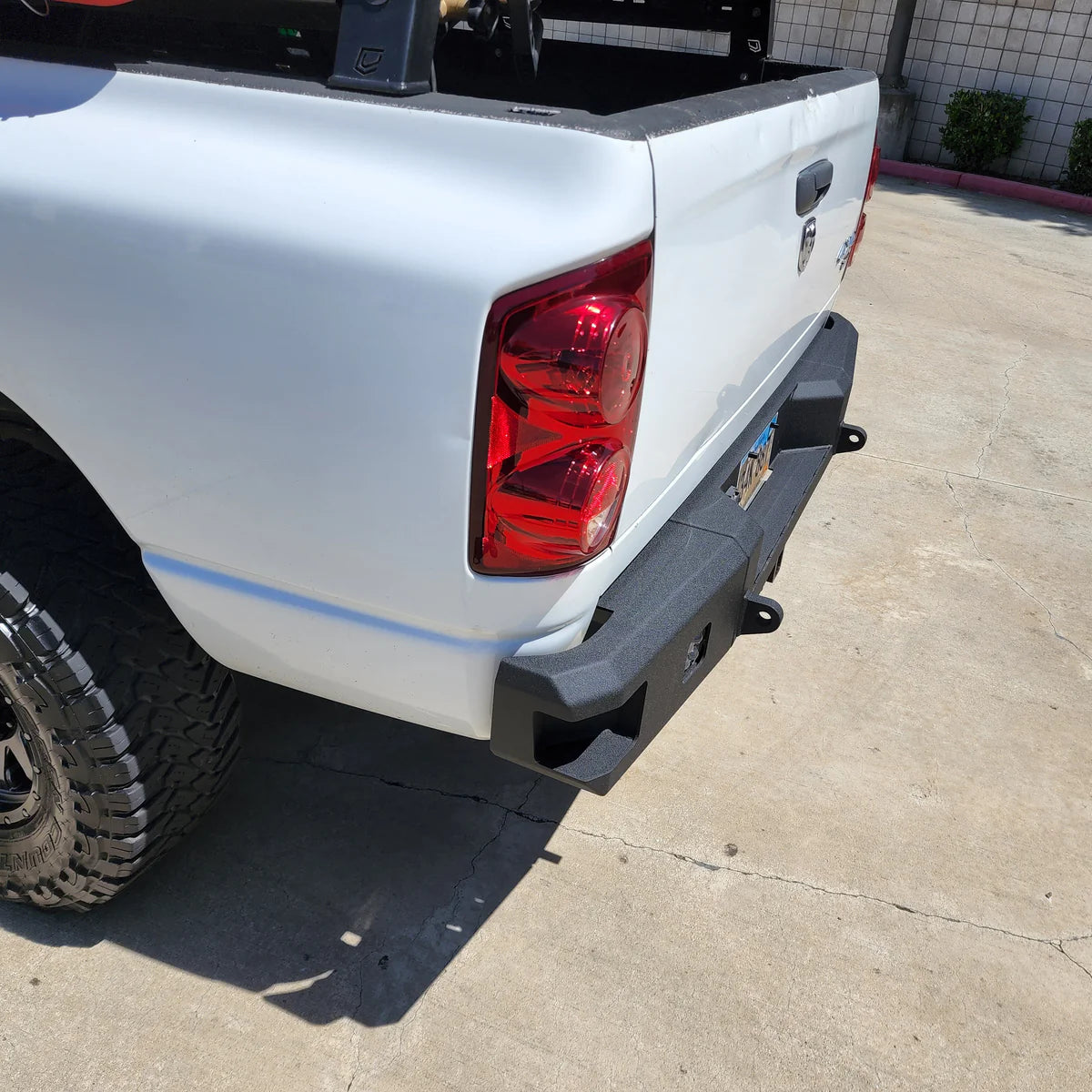 2003-2009 RAM 1500/2500/3500 ATTITUDE SERIES REAR BUMPER Front View