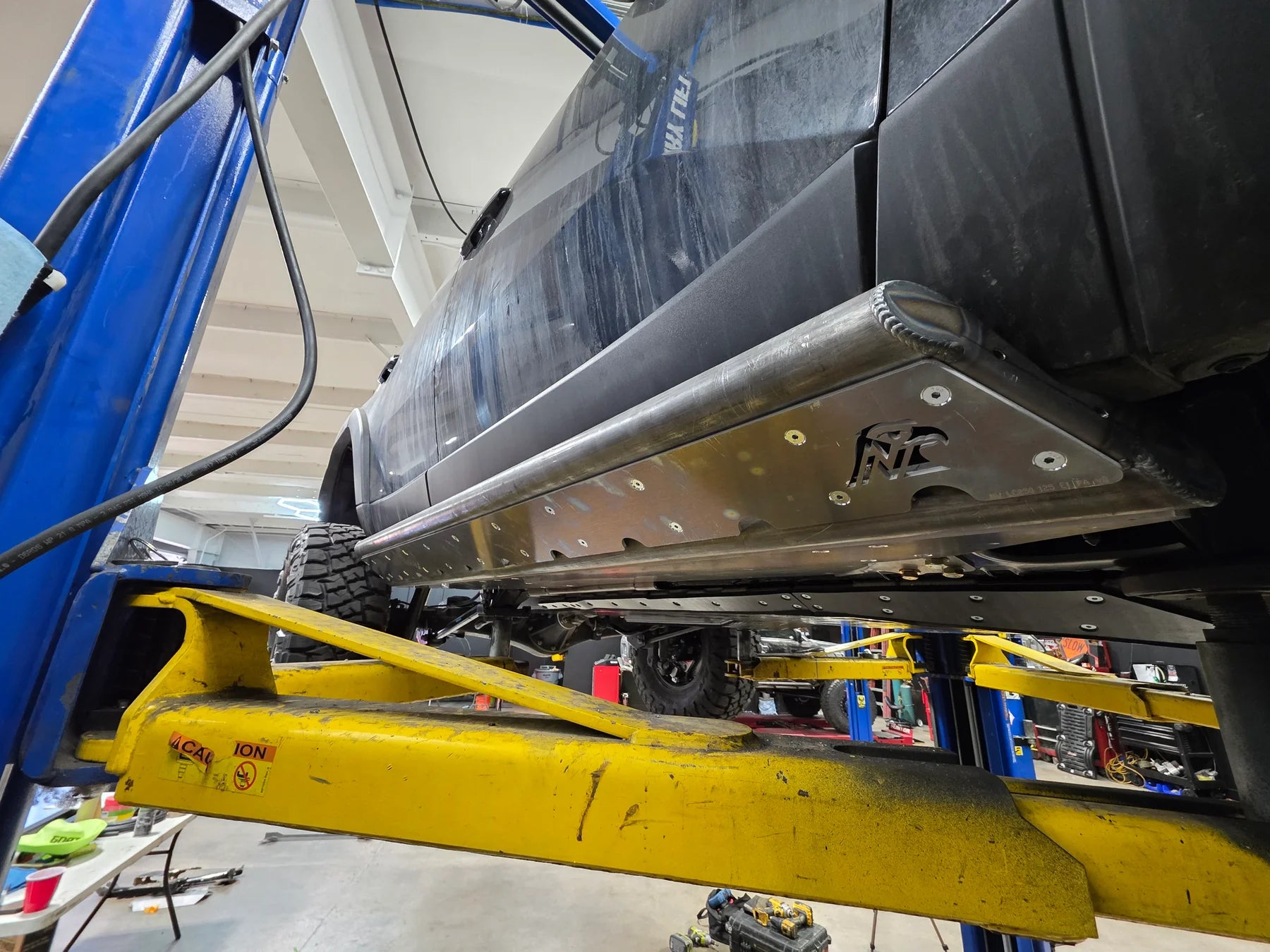 LEXUS GX550 Rock Sliders - Trailbreaker Series (Frame Mounted)
