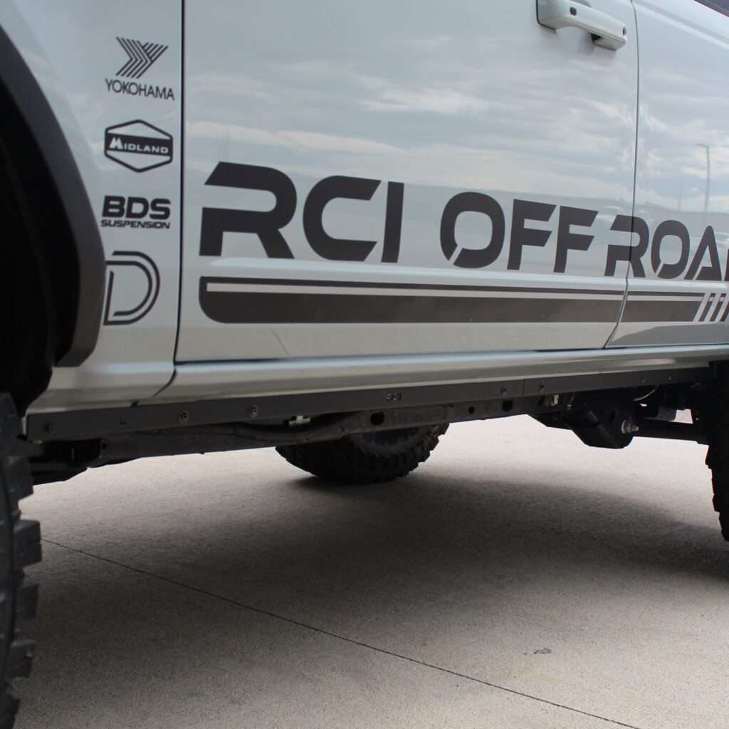 RCI 4 Door | Pinch Seam Covers | 21-Present Bronco Front View