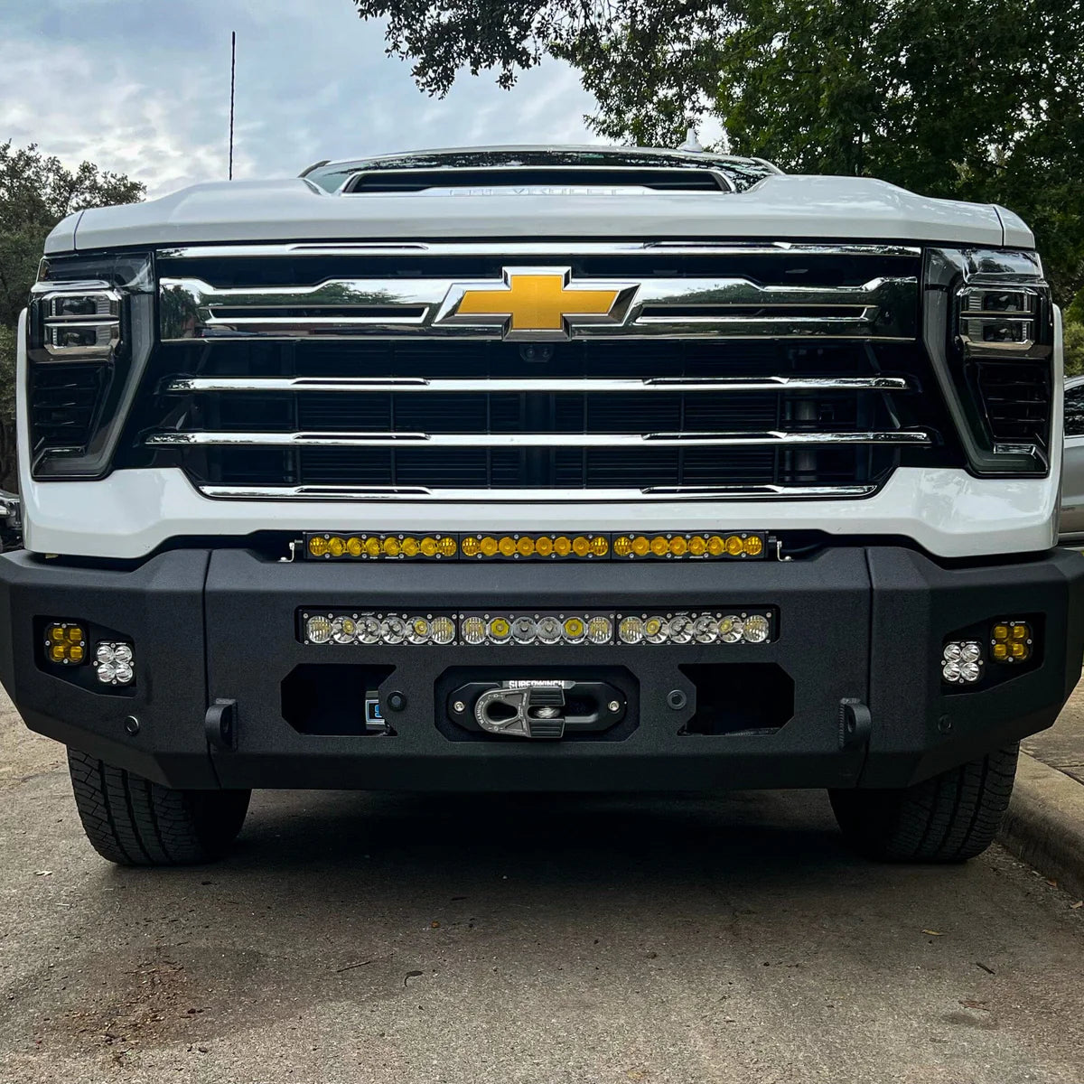 2024+ CHEVY SILVERADO 2500/3500 ATTITUDE FRONT WINCH BUMPER Front View