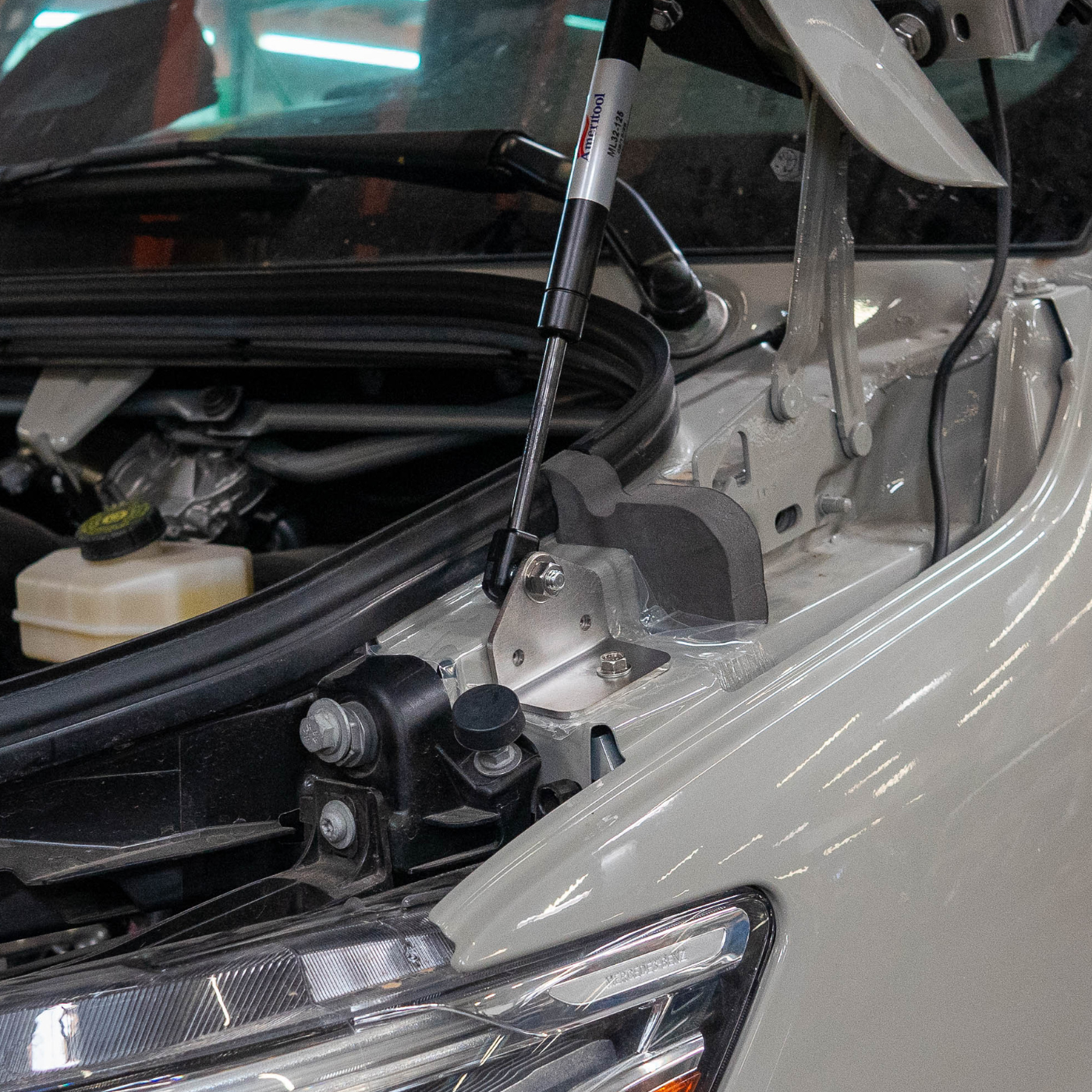 2019+ Mercedes Sprinter Van SDHQ Built Hood Strut Kit