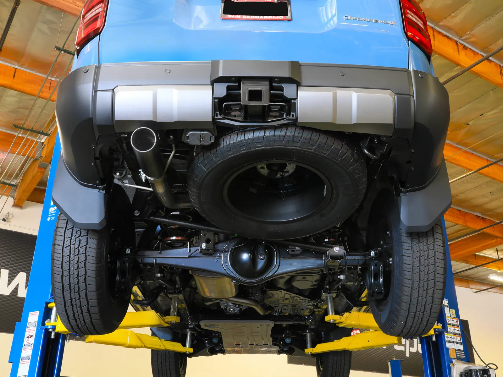 Vulcan Series 2-1/2 IN to 3 IN 304 Stainless Steel Cat-Back Exhaust System For LC250