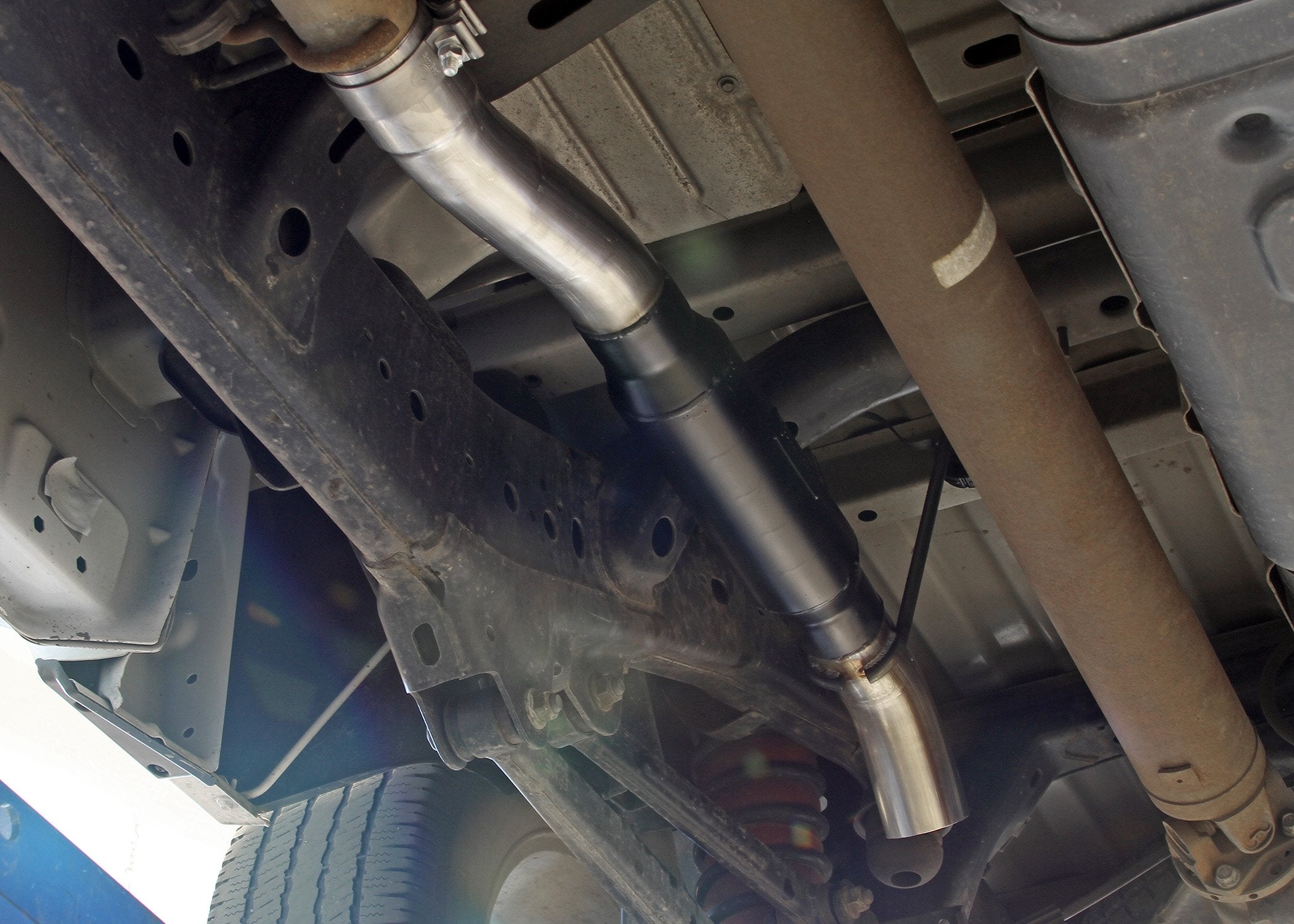 Flowmaster Outlaw Extreme Cat-Back Exhaust System