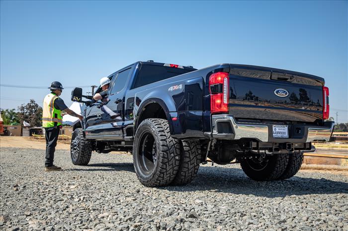 23+ FORD F250/F350 DIESEL 2.5" STAGE 5 SUSPENSION SYSTEM