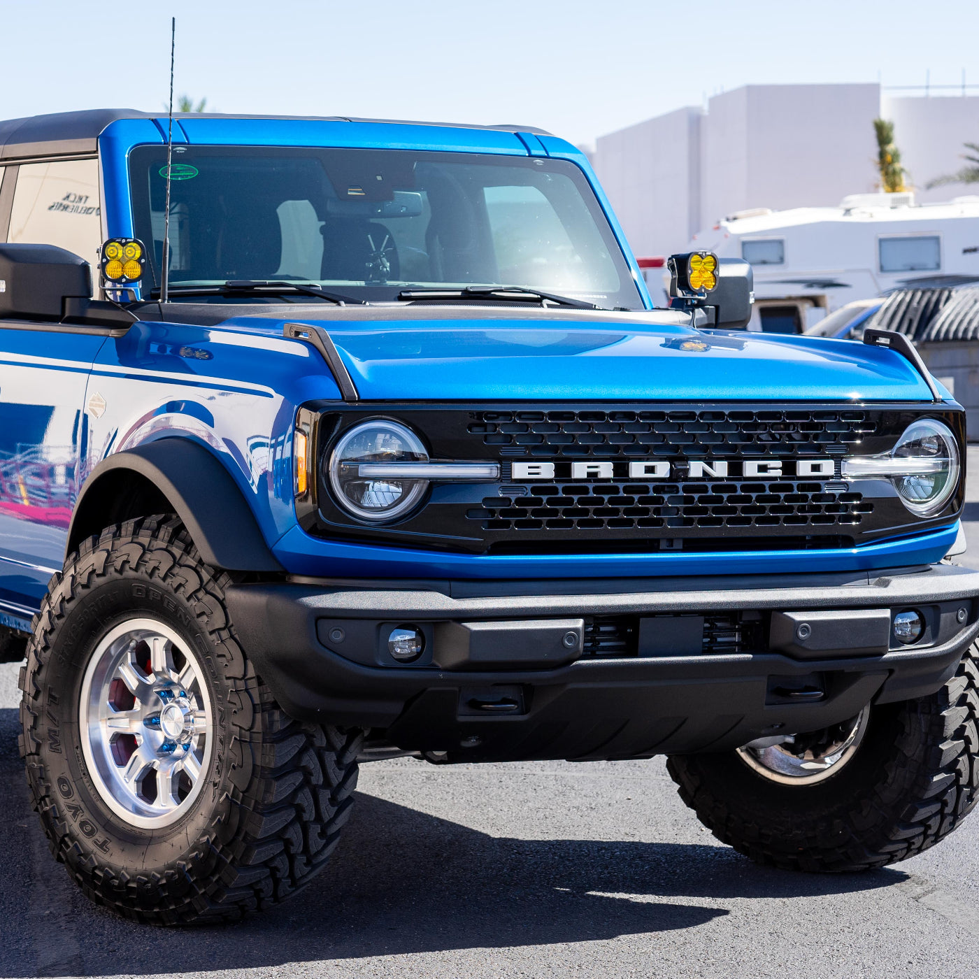 G500 Smooth Lip Wheel 18x9.0" 5 & 6 Lug Front View