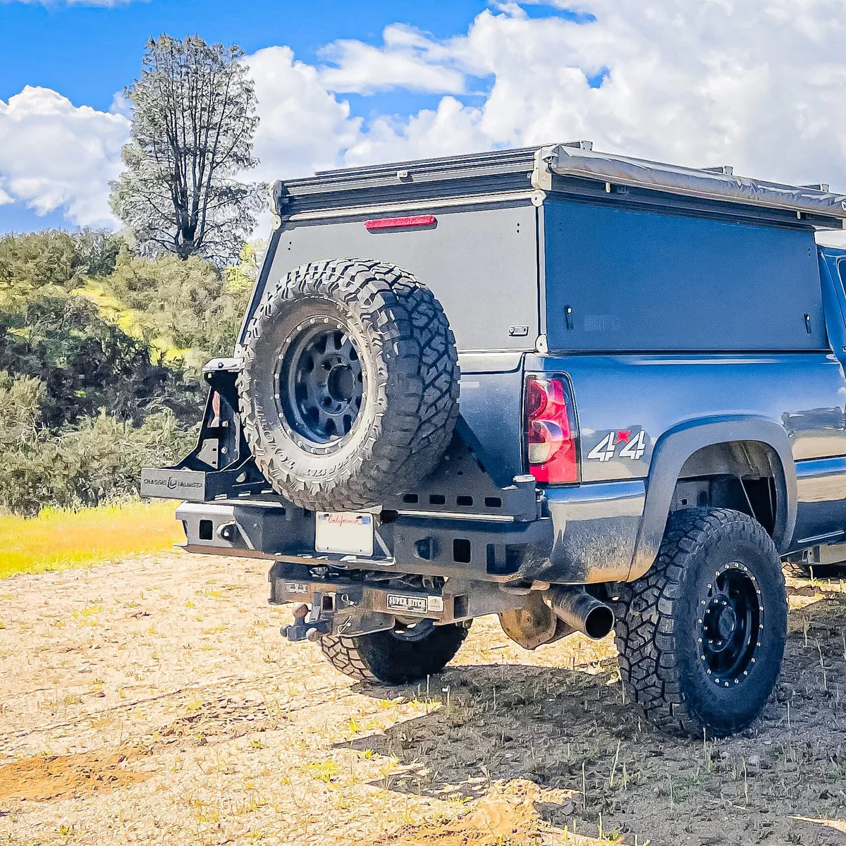 1999-2007 CHEVY/GMC 1500/2500/3500 OCTANE DUAL SWING OUT REAR BUMPER Front View