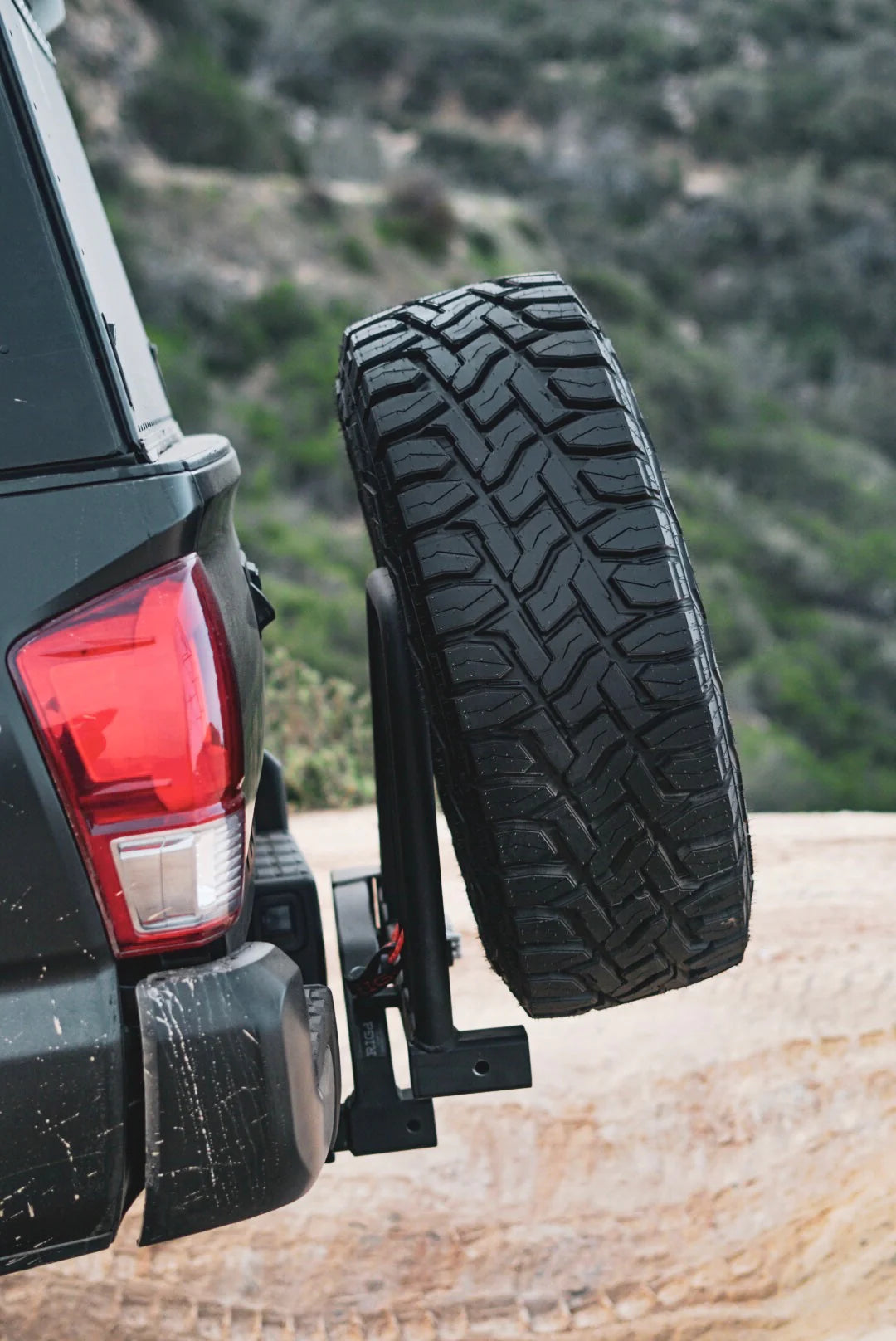 UltraSwing Multi-Fit Spare Tire Hitch Mount | RiGd Supply Front View