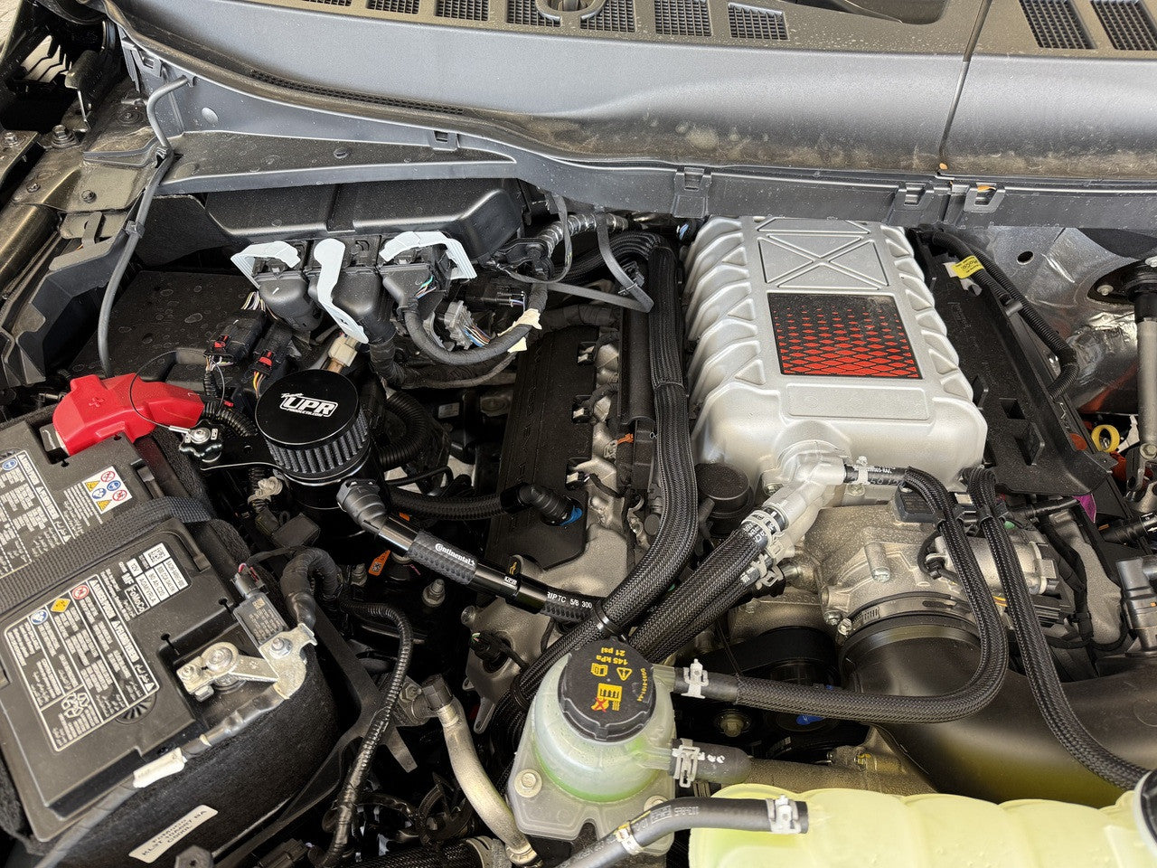 23-25 Ford F-150 Raptor R Catch Can One Way Breather Plug N Play™