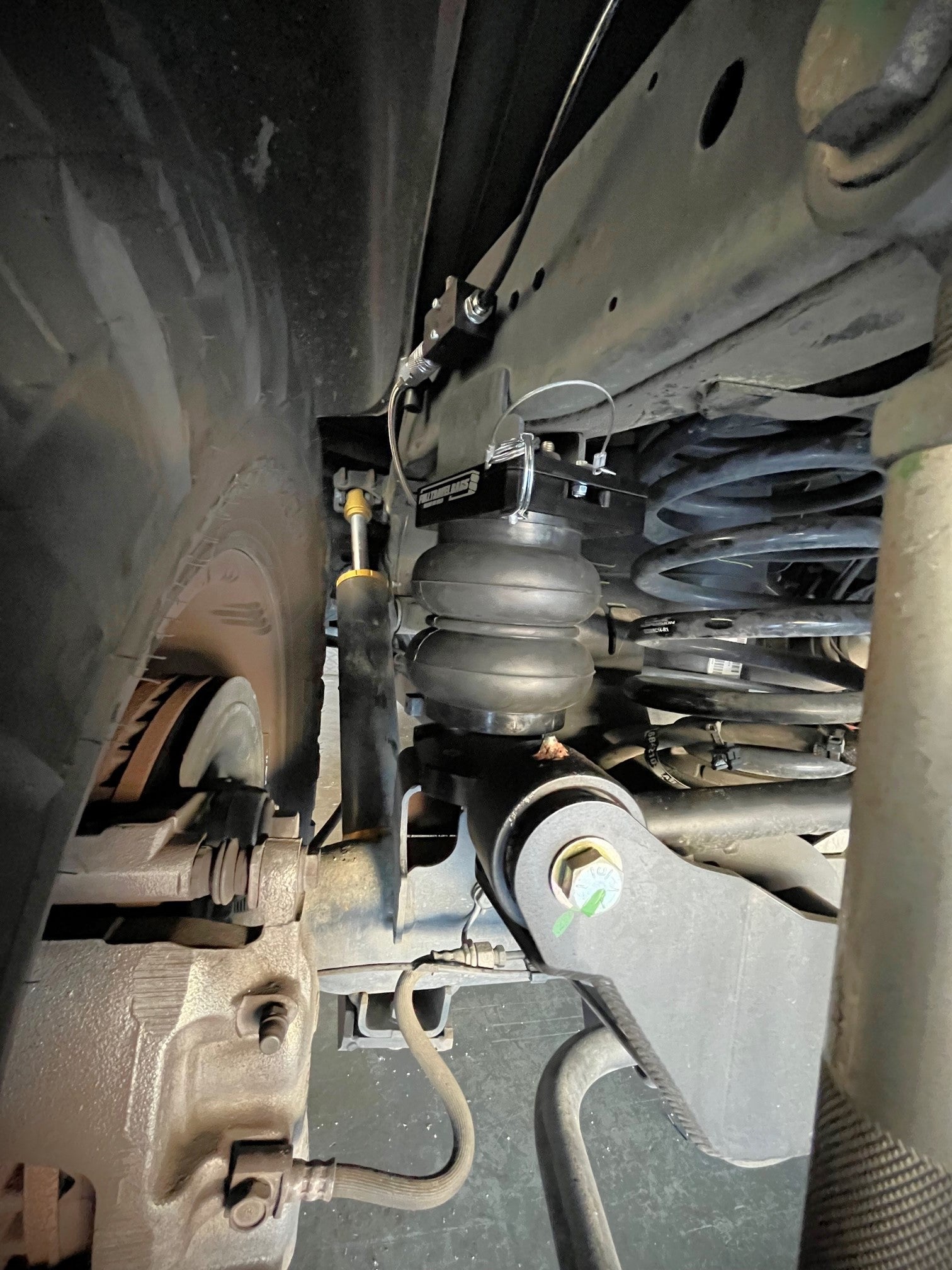 2014+ RAM 2500 Airbag Kit Front View