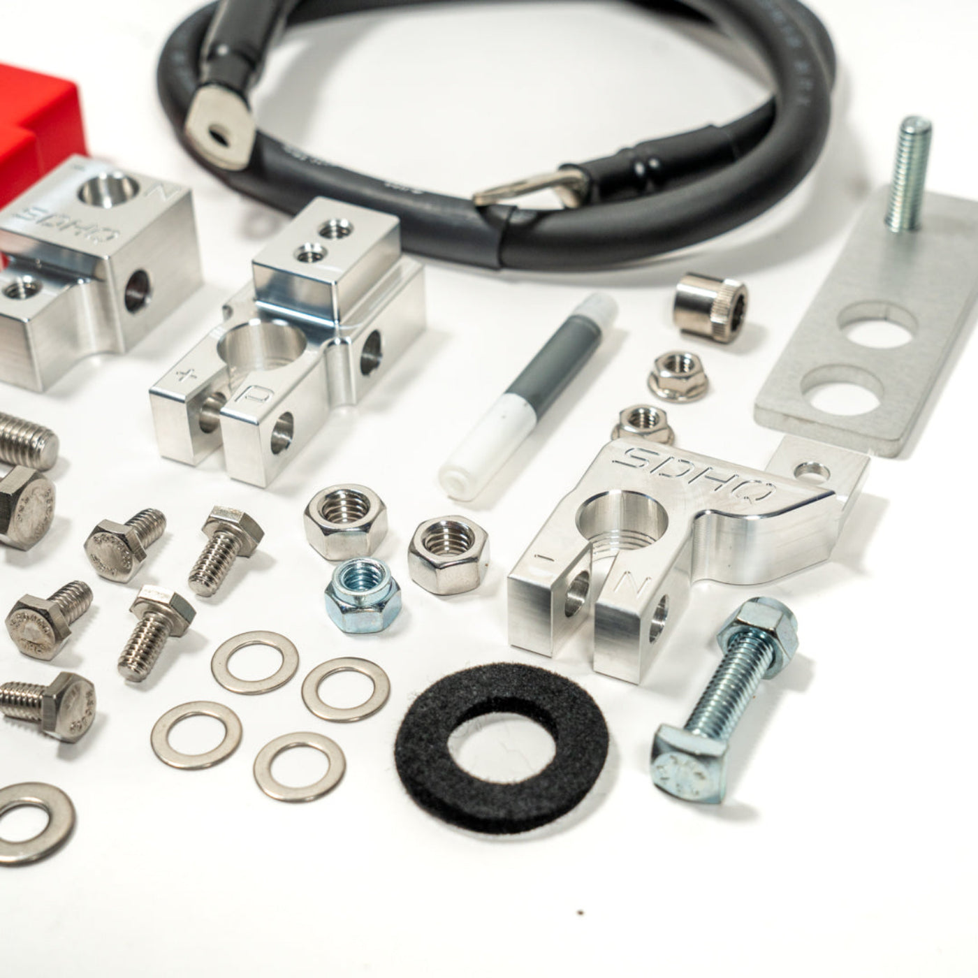 '19-25 Ram 1500 SDHQ Built Billet Battery Terminal Kit display of included parts and hardware 