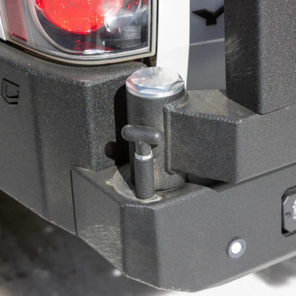 2007-2014 CHEVY SUBURBAN & GMC YUKON XL 1500/2500 HIGH CLEARANCE OCTANE DUAL SWING OUT REAR BUMPER Front View