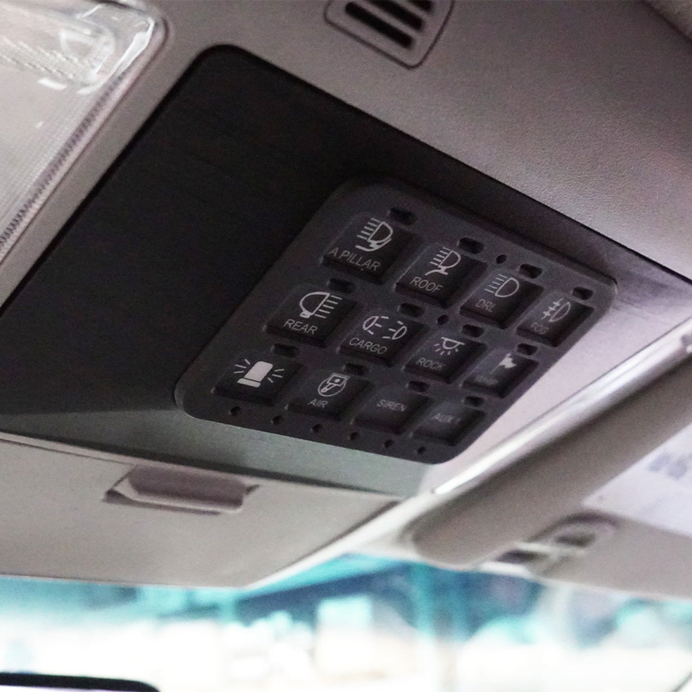 '14-21 Toyota Tundra Switch Pros RCR-12 Overhead Keypad Mount installed 