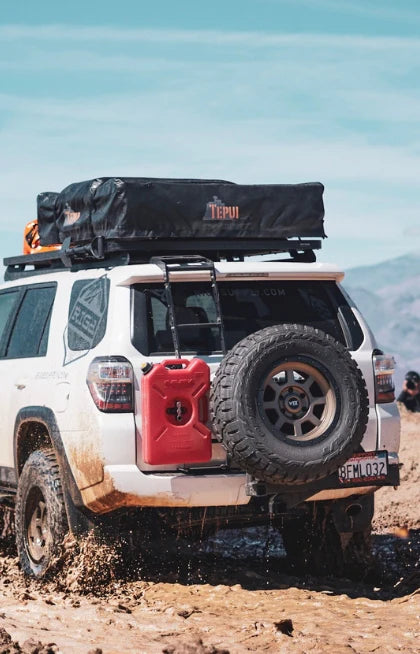 UltraSwing Short-Fit Spare Tire Hitch Mount | RiGd Supply Front View