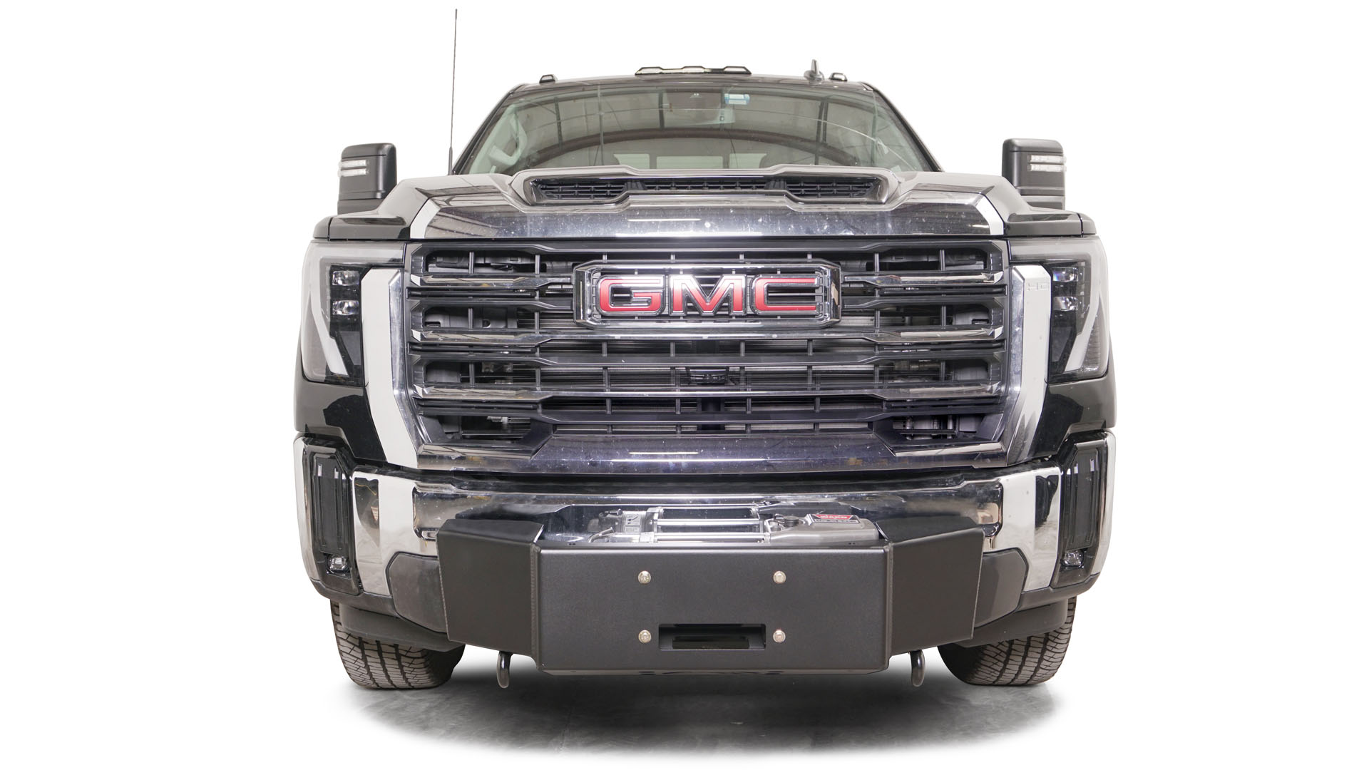 '24+ GMC 2500/3500 Winch Mount Display on vehicle 