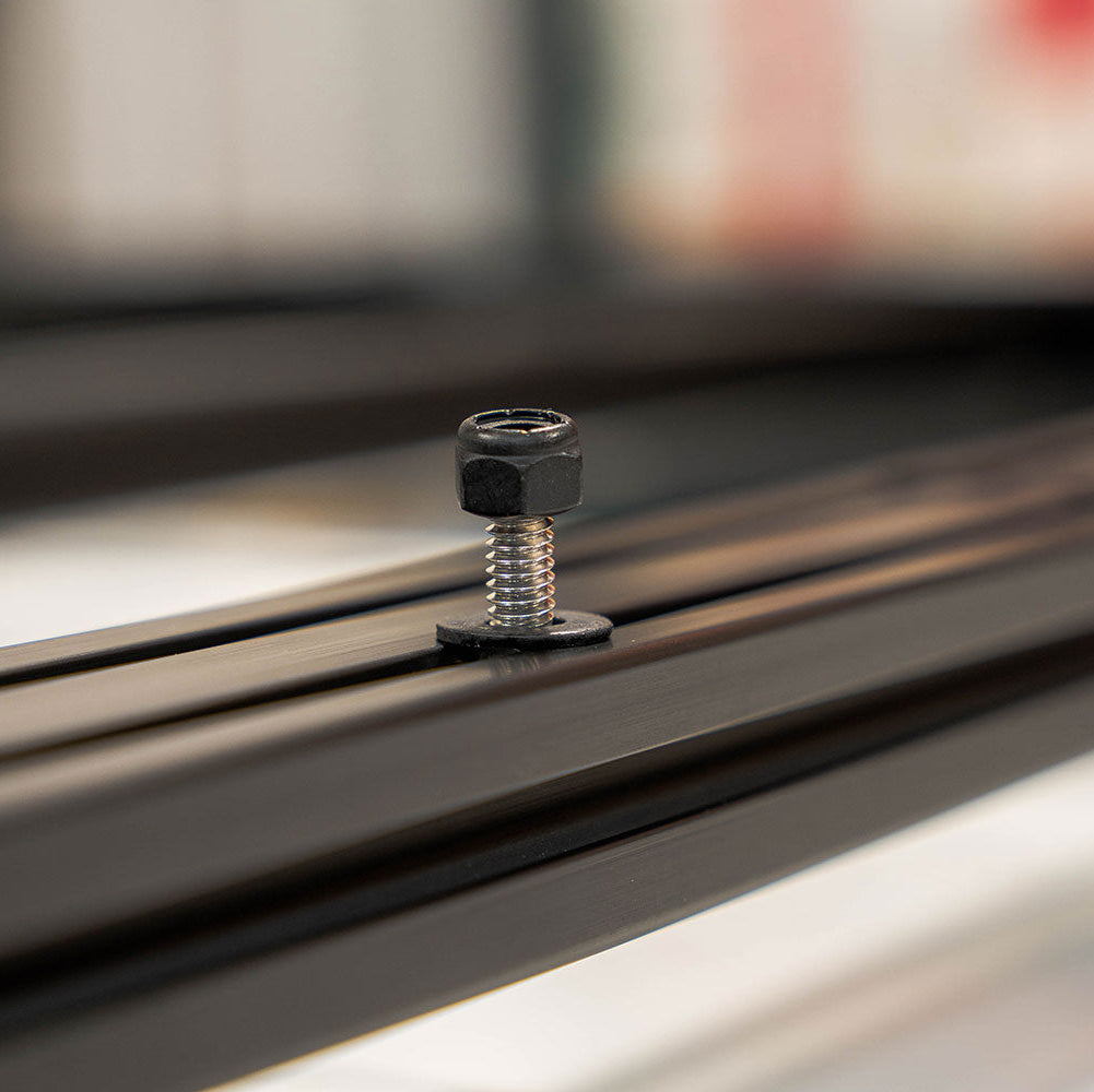 Prinsu Carriage Bolts and Washers Front View