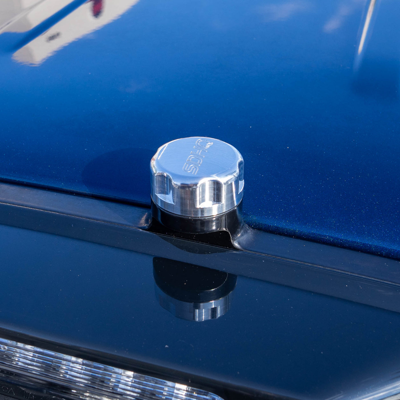 SDHQ Built Billet Aluminum NMO Antenna Rain Cap installed 