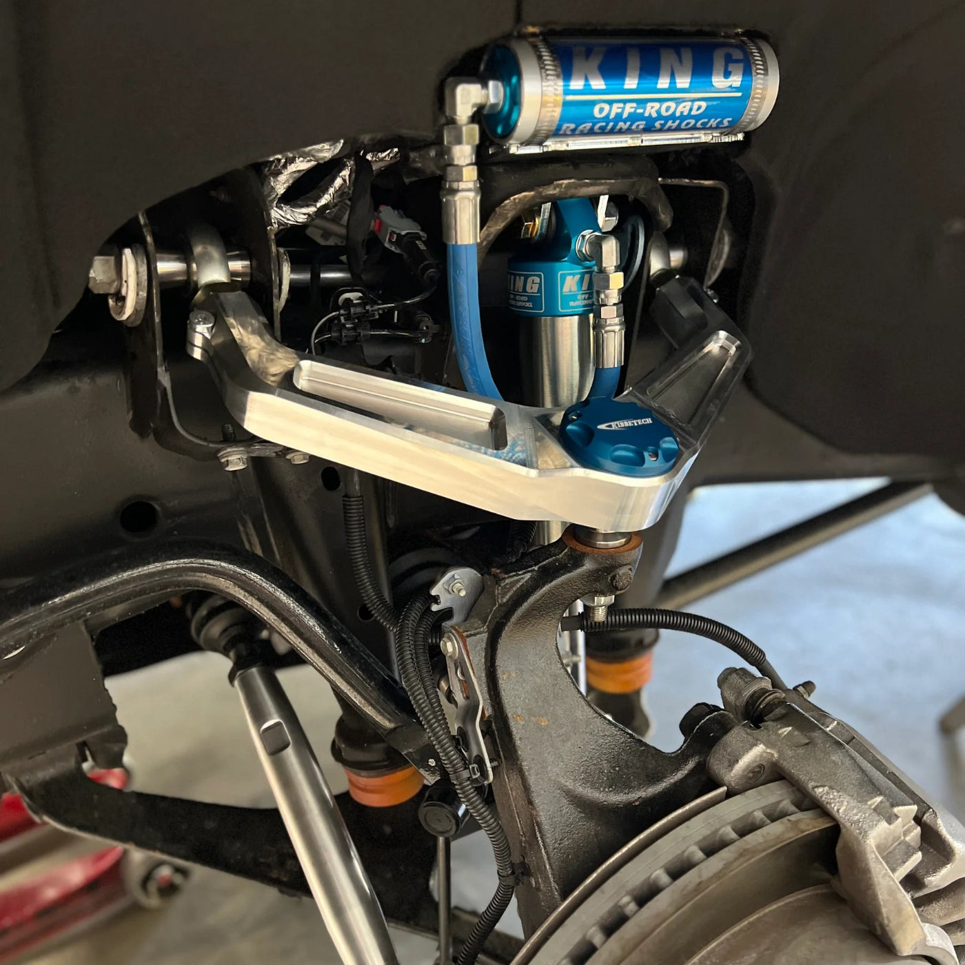 CHEVROLET/GMC 2500/3500 UPPER CONTROL ARMS 2011-2019 Front View