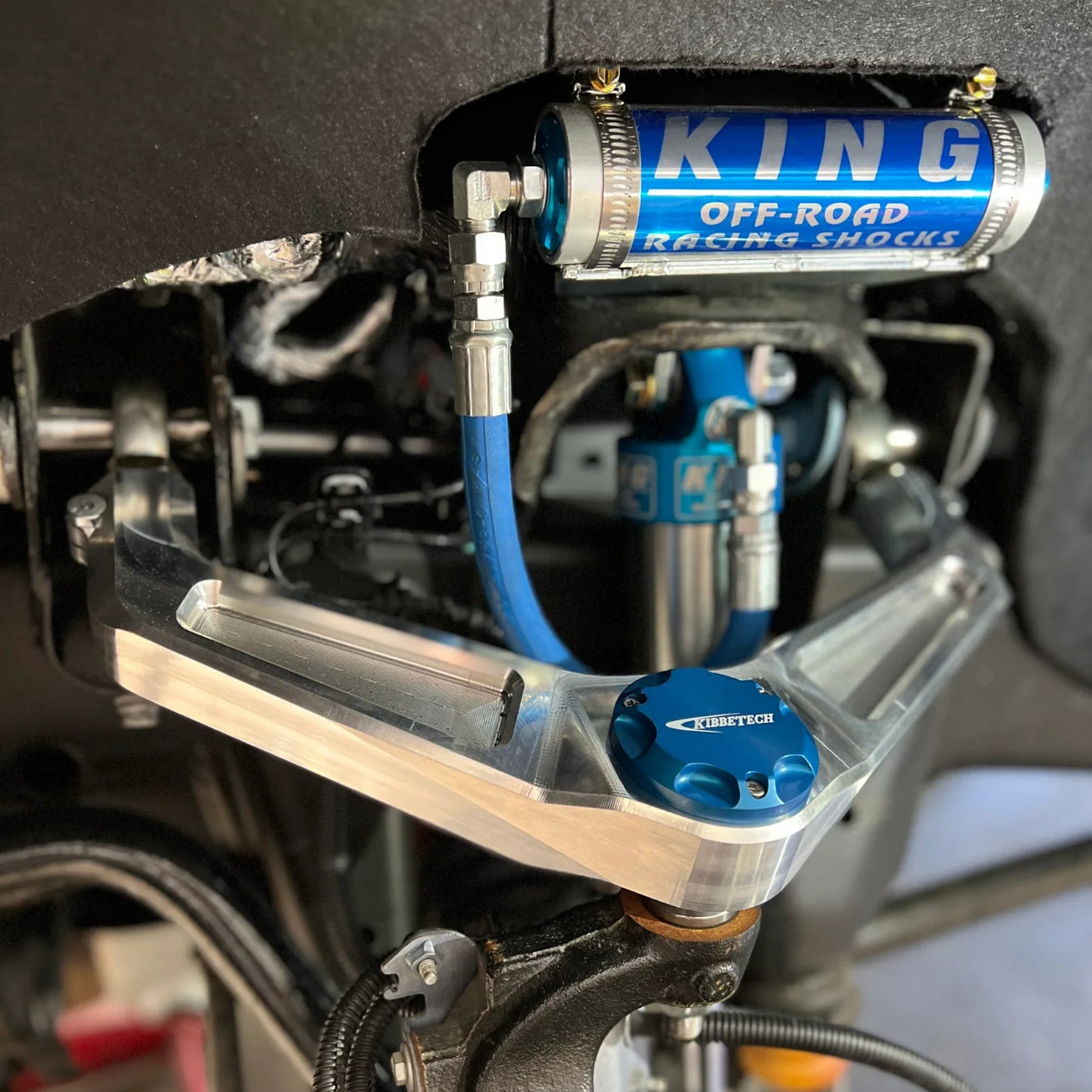 CHEVROLET/GMC 2500/3500 UPPER CONTROL ARMS 2020+ Front View