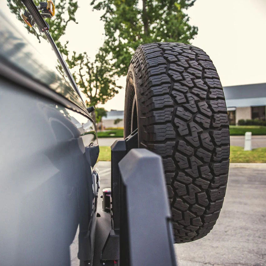 SWING OUT BUMPER SPARE TIRE MOUNT Front View