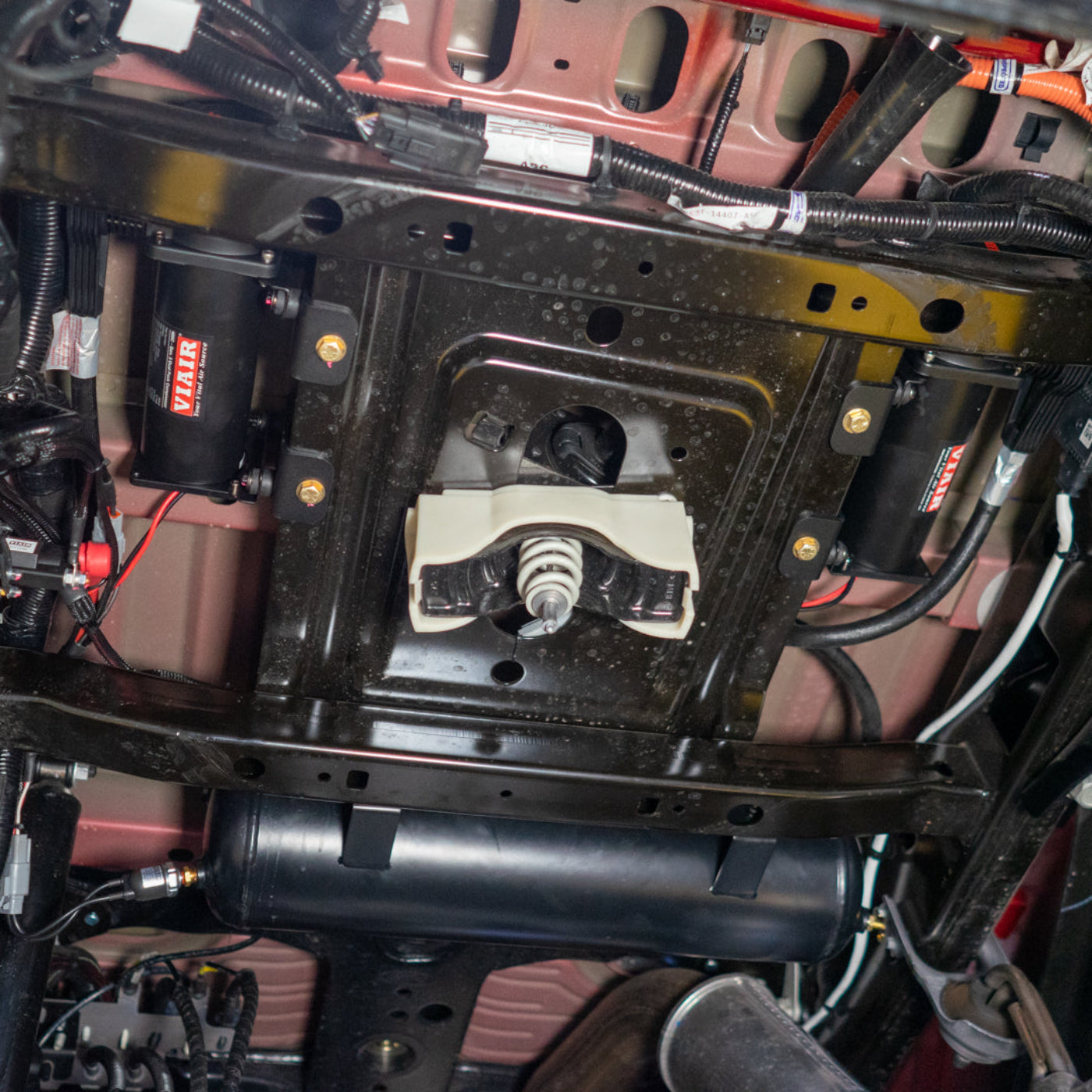 '17-24 F250/F350 Under-Bed Air Compressor Mounting Kit - Retains Spare Tire installed 