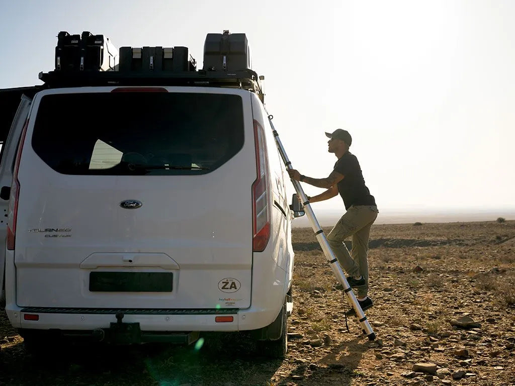 Front Runner Aluminum Telescopic Ladder / 2.9m Front View