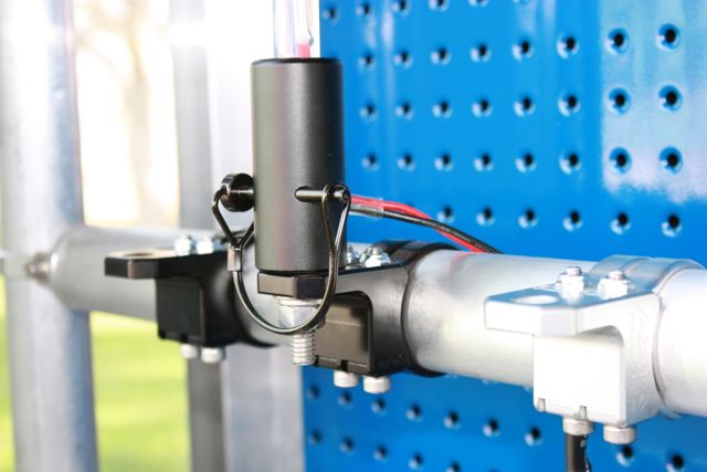 Horizontal Bar Whip / Flag Mount Front View