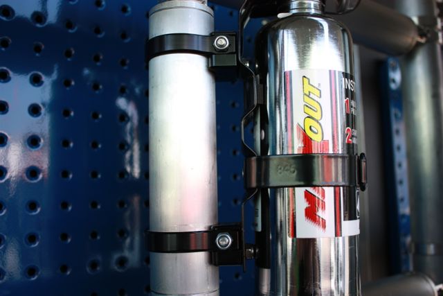 Universal Mounting Bracket- 6mm Male Bolt Perpendicular To Bar