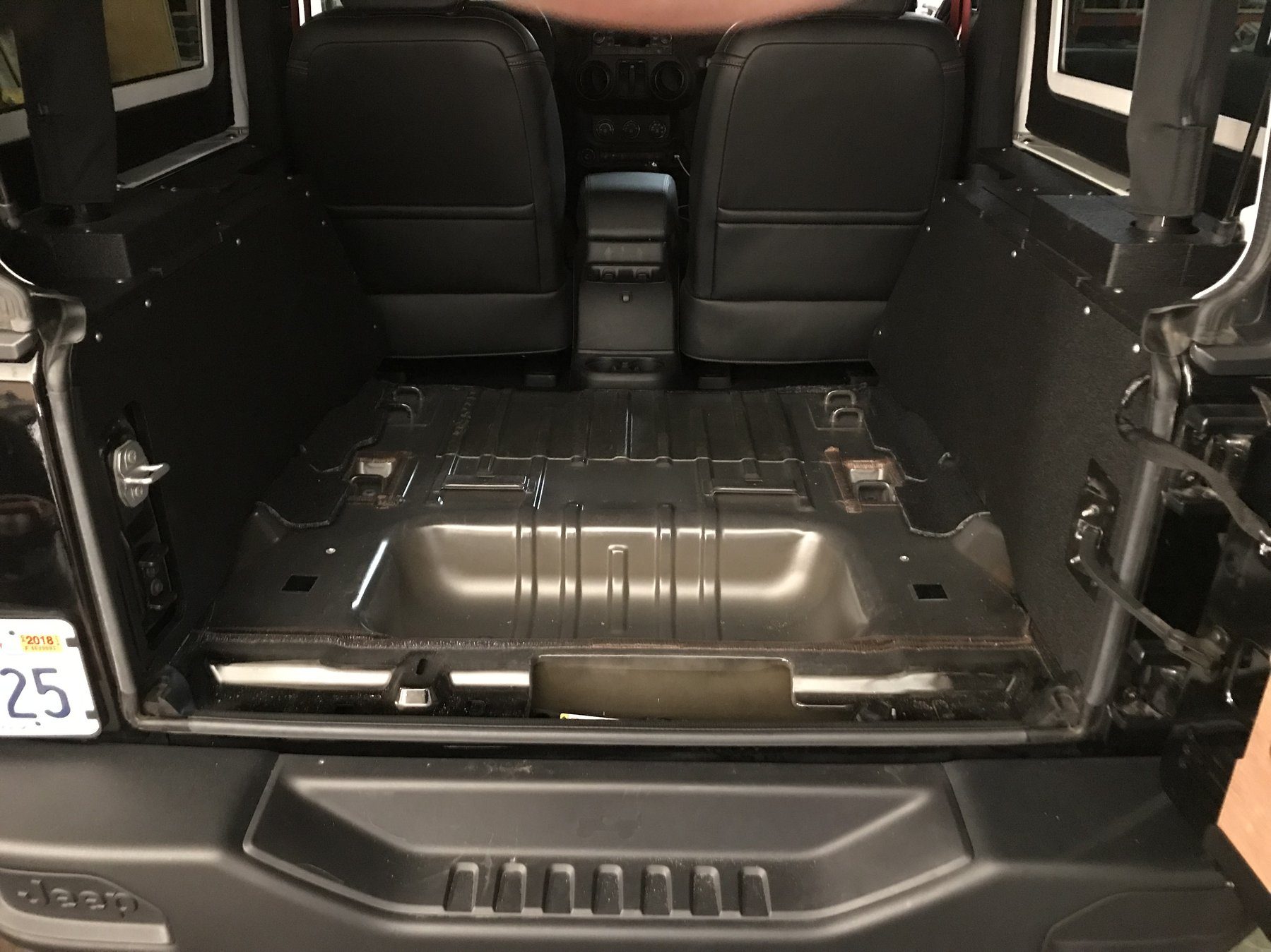 '07-18 Jeep JK 2-Door Side Cubbies Interior Accessoires Goose Gear (interior display)