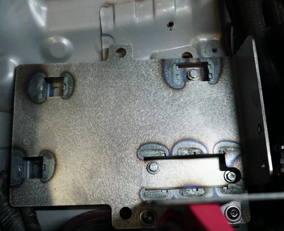 '07-21 Toyota Tundra SDHQ Built Dual Battery Tray Kit close-up
