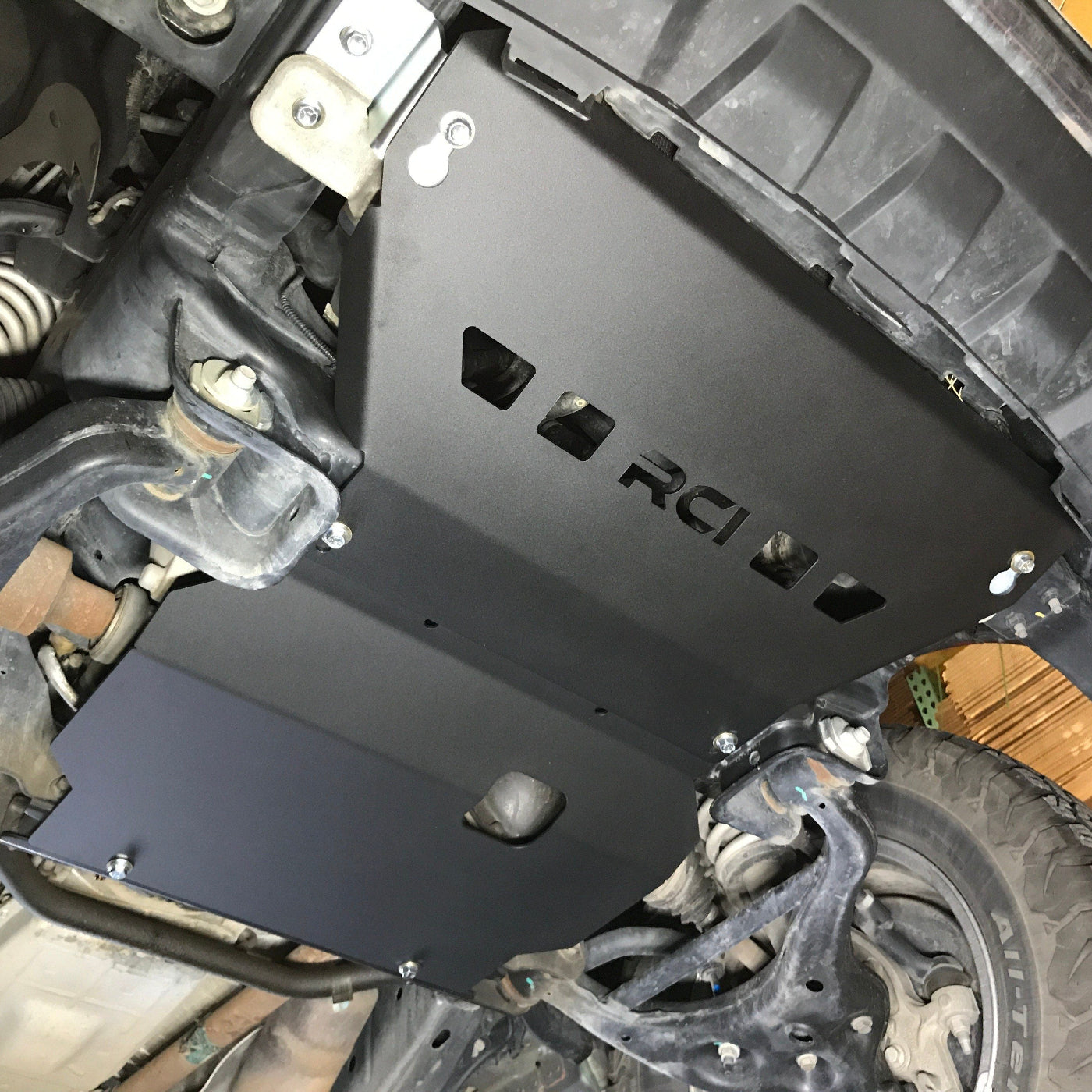 09-14 Ford F150 Engine Skid Plate RCI Off Road (bottom view)