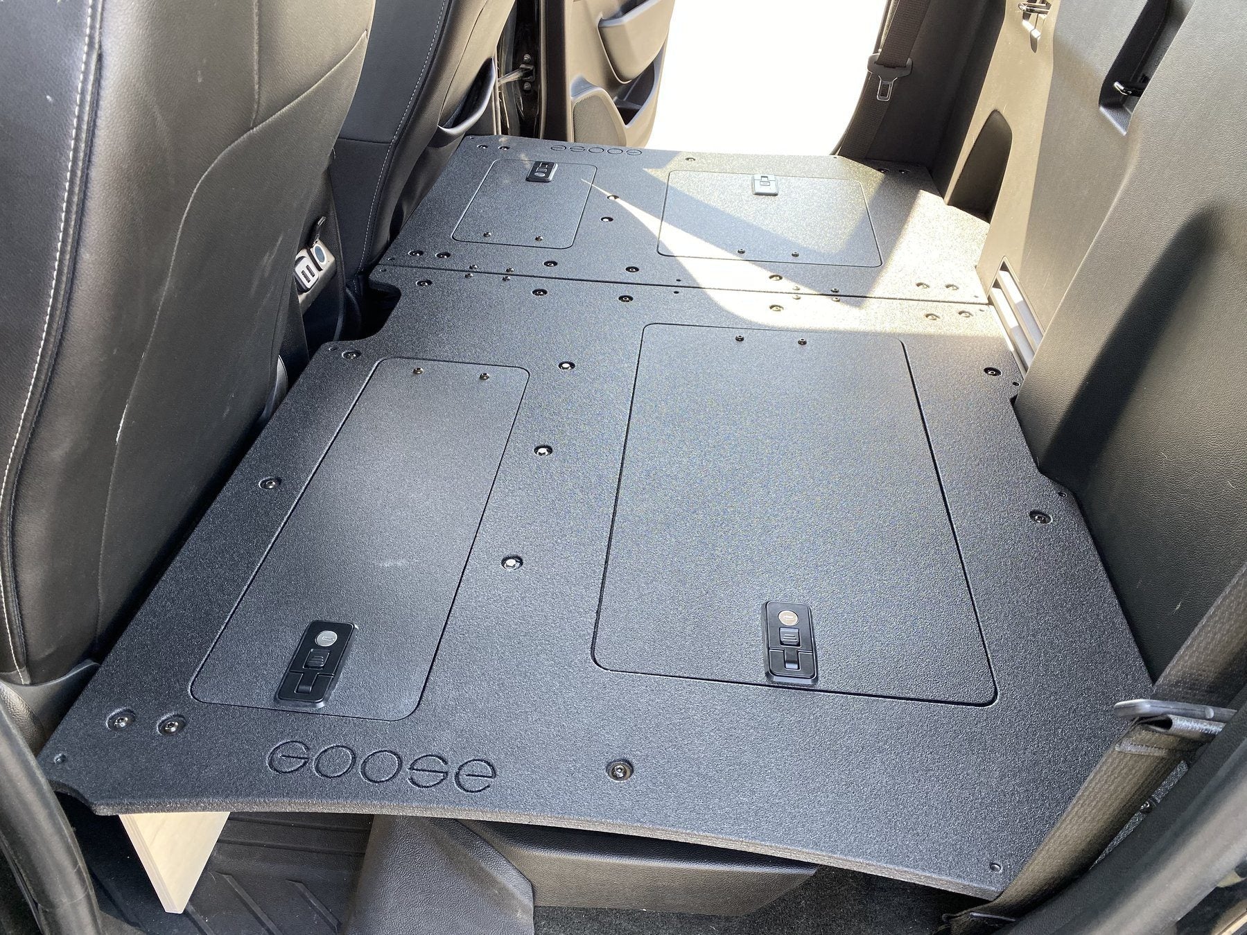 '15-22 Chevy Colorado (2nd Gen) Rear Seat Delete Interior Accessoires Goose Gear display