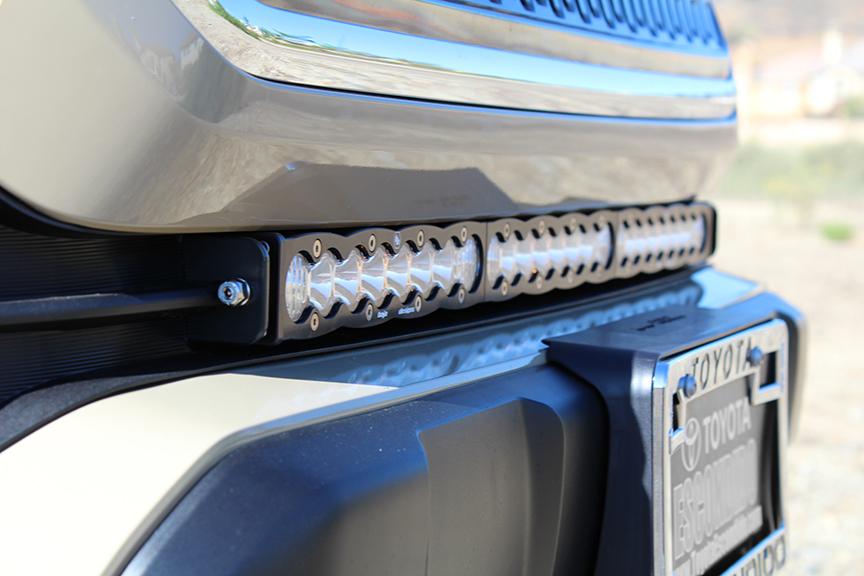'16-21 Toyota Tacoma 30" S8 LED Light Bar Kit w/Mounts Baja Designs close-up