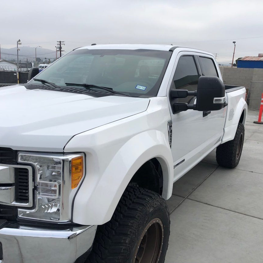 '17-22 Ford F250/350 Fenders | 4" Bulge Display on Vehicle 