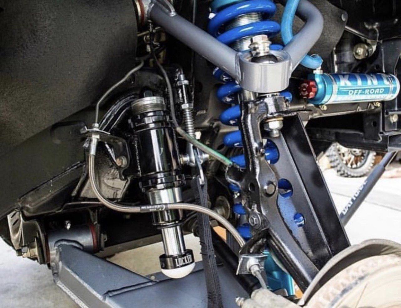 2.0 Bump Stop Kit 2" Travel Threaded Body Style Suspension Locked Off-Road display
