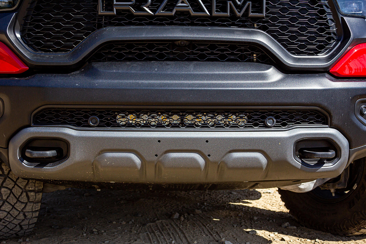 '21-22 Ram 1500 TRX Baja Designs S8 20" Light Bar Bumper Kit (front view)